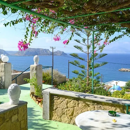 View Aparthotel Foinikion