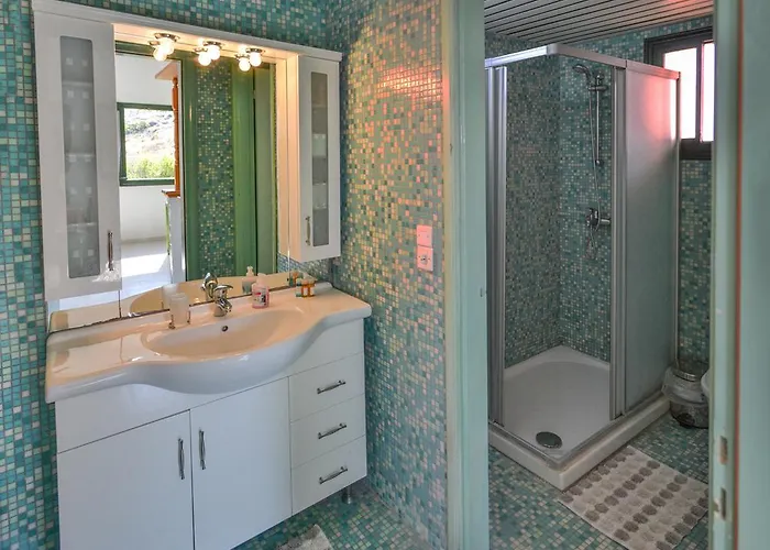 View Фойникион