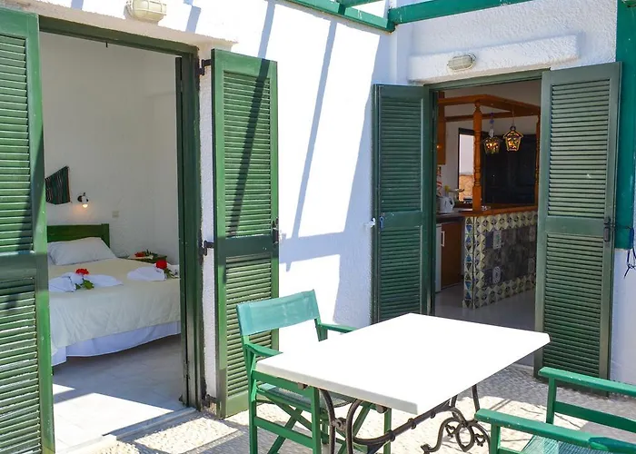 View Фойникион