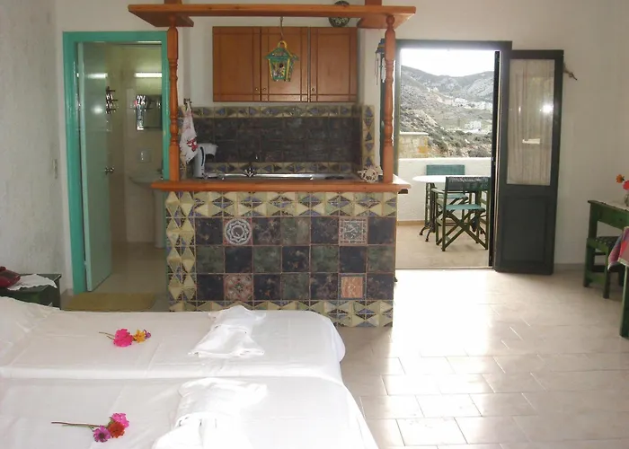 View Фойникион